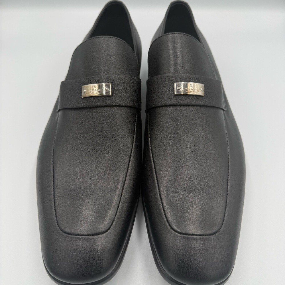 Gucci Men's Black Leather Slip-On Loafers with Silver Accent